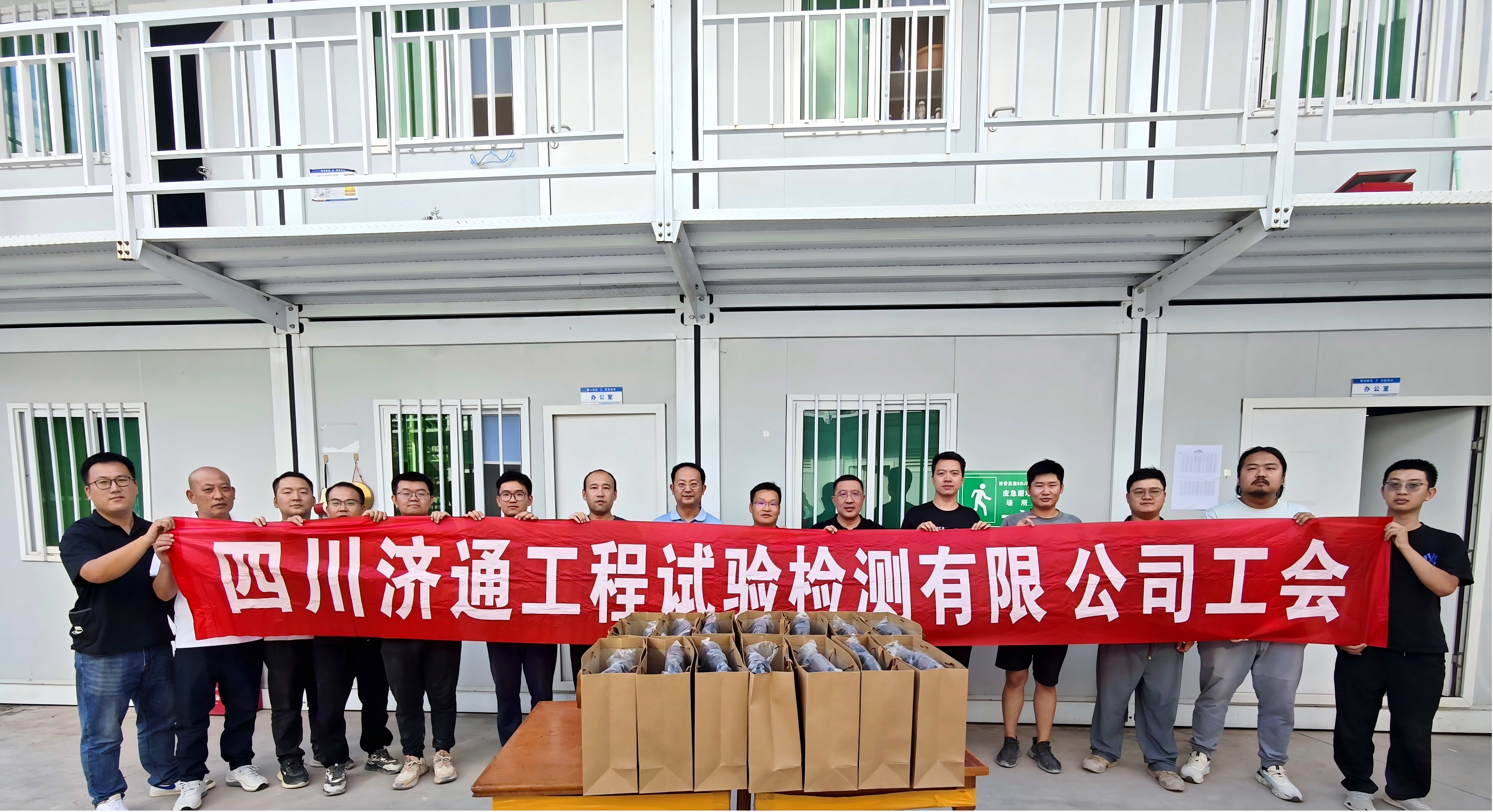 圖片1(1).jpg 圖片1(1).jpg