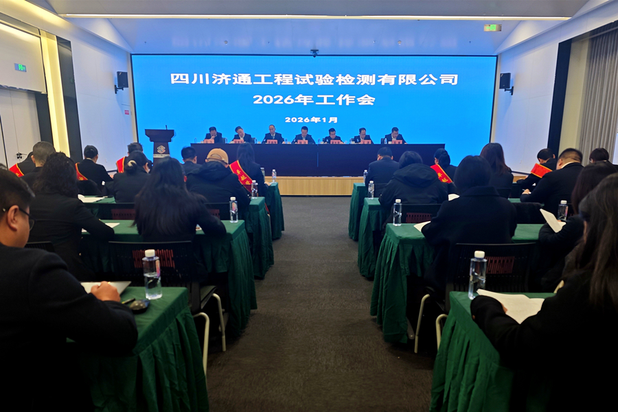 img_900.jpg img_900.jpg